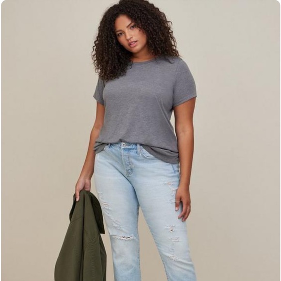 Torrid Tornado Gray Everyday Signature Jersey Crew Neck Tee - Picture 2 of 6